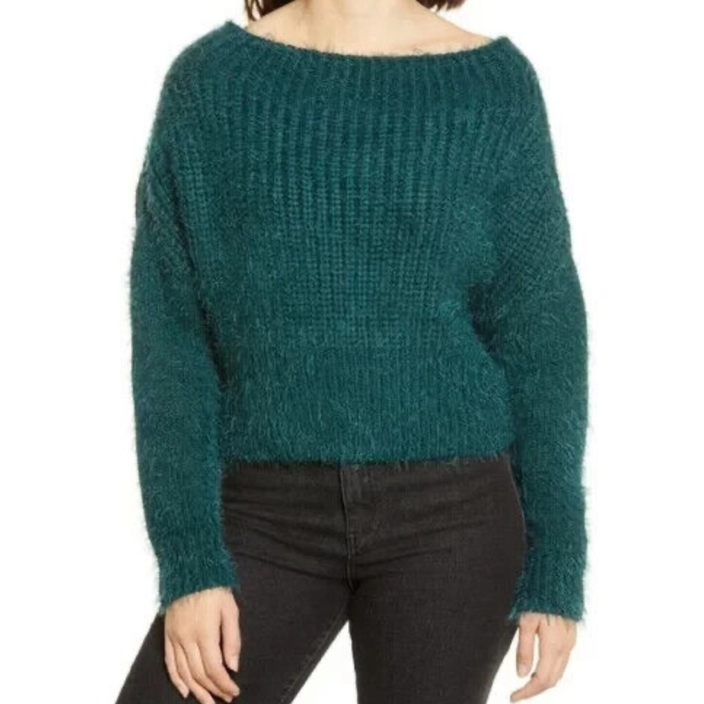 0301 - LULUS Women’s Small Eyelash Off Shoulder Knit Sweater
